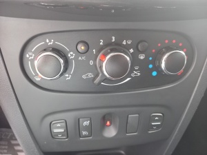 Dacia Sandero 1.2 75ch Sandero 50 142km