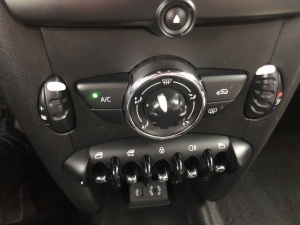 Mini Mini One Cabriolet 98ch Cabrio 70 325km