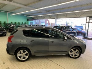 Peugeot 3008 2.0 Hdi 150 Feline 3008 160 290km
