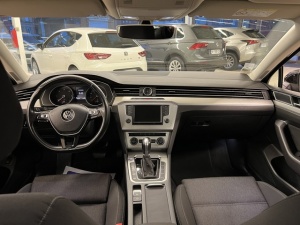 Volkswagen Passat Sw 1.6 Tdi 120 Dsg7 Confortline Passat Sw 125 127km