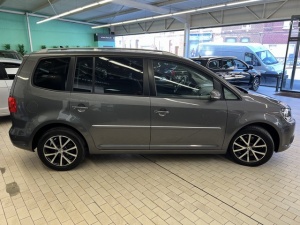 Volkswagen Touran 2.0 Tdi 140 Fap Bluemotion Carat Touran 133 323km