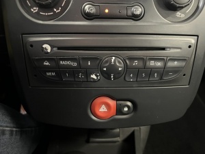 Renault Clio Iii 1.2 16v 75 Eco2 Expression Clim Clio 124 416km