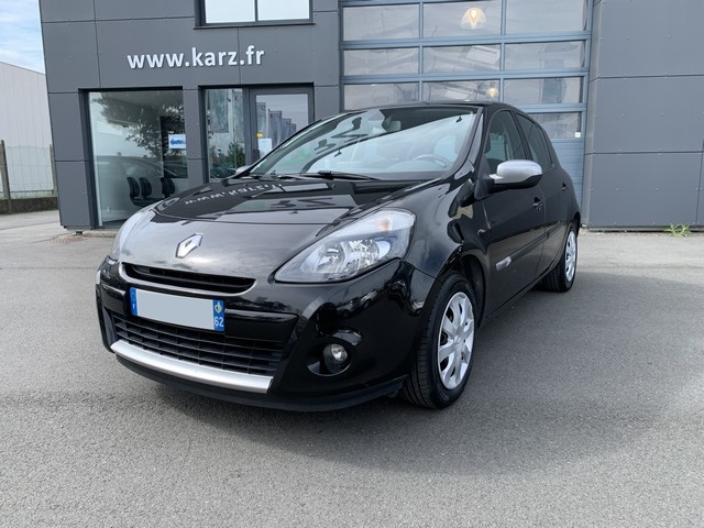 https://www.karz.fr/uploads/images/products/2022/product-1012870/_large_occasion-renault-clio-iii-noir-2011-1.jpg