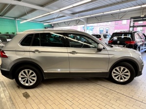 Volkswagen Tiguan 2.0 Tdi 150 Dsg7 Confortline Business Tiguan 125 976km