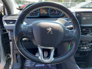 Peugeot 208 1.6 Hdi 120 Ch Feline 208 120 288km