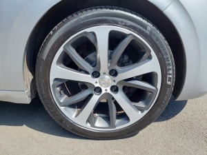 Peugeot 208 1.6 Hdi 120 Ch Feline 208 120 288km