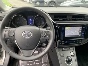 Toyota Auris Hybride 136h Design Auris 82 175km