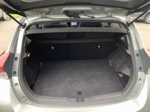 Toyota Auris Hybride 136h Design Auris 82 175km