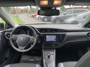 Toyota Auris Hybride 136h Design Auris 82 175km