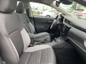 Toyota Auris Hybride 136h Design Auris 82 175km
