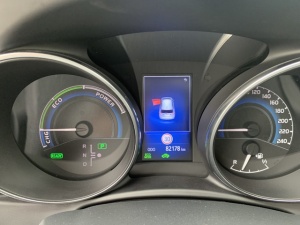 Toyota Auris Hybride 136h Design Auris 82 175km