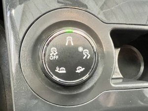 Peugeot 3008 1.6 Blue Hdi 120 Ch S&s Eat6 Active Business 3008 130 526km
