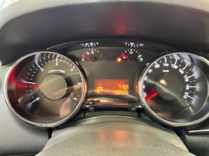 Peugeot 3008 1.6 Blue Hdi 120 Ch S&s Eat6 Active Business 3008 130 526km