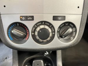 Opel Corsa 1.0 65 150e Anniversaire Ethanol Corsa 114 635km