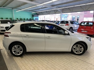 Peugeot 308 1.2 Puretech 110 Active 308 99 683km