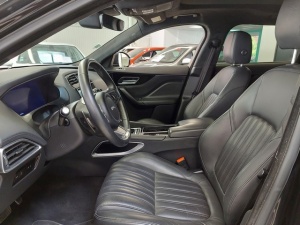 Jaguar F-pace 2.0 Awd 300ch Portfolio F-pace 42 504km