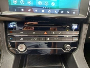Jaguar F-pace 2.0 Awd 300ch Portfolio F-pace 42 504km
