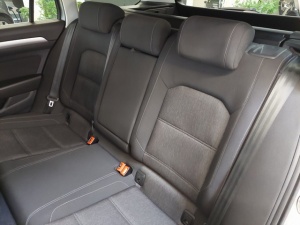 Volkswagen Passat Sw 2.0 Tdi 150 Confortline Passat Sw 123 399km