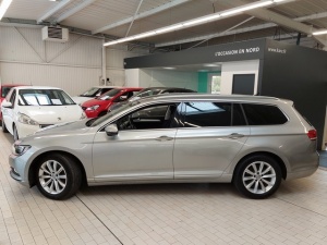 Volkswagen Passat Sw 2.0 Tdi 150 Confortline Passat Sw 123 399km