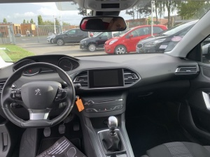 Peugeot 308 1.2 Pure Tech 130 Ch S&s Allure 308 120 809km
