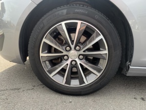 Peugeot 308 1.2 Pure Tech 130 Ch S&s Allure 308 120 809km