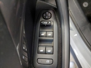 Peugeot 2008 1.6 Blue Hdi 100 Ch Style 2008 134 648km