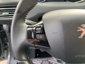 Peugeot 308 1.6 Hdi 92 Ch Sensation 308 76 150km