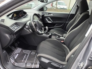 Peugeot 308 1.6 Blue-hdi 100ch Style 308 124 456km