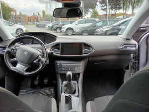 Peugeot 308 1.6 Blue-hdi 100ch Style 308 124 456km