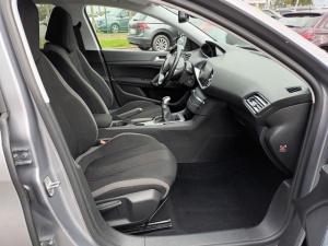 Peugeot 308 1.6 Blue-hdi 100ch Style 308 124 456km