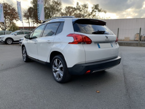 Peugeot 2008 1.2 Puretech 110ch S&s Bvm5 Feline Titane 2008 94 853km