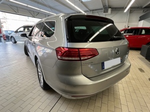 Volkswagen Passat Sw 2.0 Tdi 150 Confortline Dsg6 Passat 142 718km