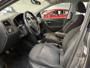 Volkswagen Polo 1.2 Tsi 90 Lounge Carnet D'entretien Complet Polo 77 970km
