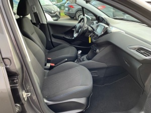 Peugeot 208 Signature 1.5 Bluehdi 100 Ch Bvm5 208 72 603km