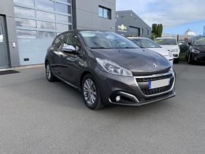 Peugeot 208 Signature 1.5 Bluehdi 100 Ch Bvm5 208 72 603km
