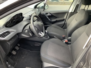 Peugeot 208 Signature 1.5 Bluehdi 100 Ch Bvm5 208 72 603km