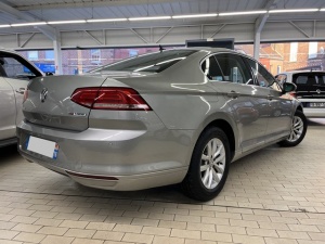 Volkswagen Passat 1.6 Tdi 120ch Business Passat 85 322km