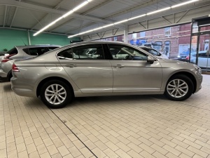 Volkswagen Passat 1.6 Tdi 120ch Business Passat 85 322km