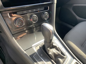 Volkswagen Golf 2.0 Tdi 150 Ch Confortline Dsg7 Golf 50 214km