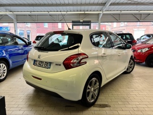 Peugeot 208 1.2 Vti 12v 82 Business Pack 208 123 712km