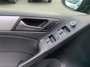 Volkswagen Golf Vi 1.6 Tdi 105 Ch Carat Golf 121 300km