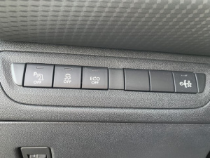 Peugeot 2008 1.6 E-hdi 115 Ch Allure 2008 140 716km