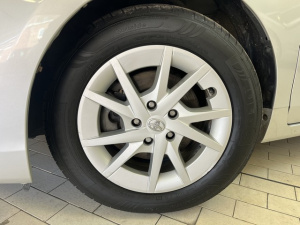 Toyota Prius + 1.8 Vvt-i 136 Hybrid E-cvt 99 Cv Prius 137 774km