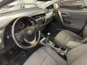 Toyota Auris Touring Sports 124 D-4d Dynamic Auris 145 411km