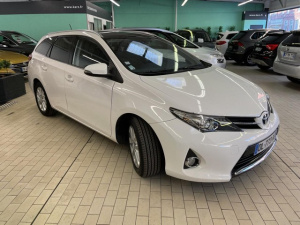 Toyota Auris Touring Sports 124 D-4d Dynamic Auris 145 411km
