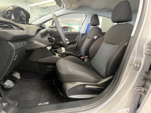 Peugeot 208 1.0 Puretech 68 Ch Like Distribution Faite 208 16 972km