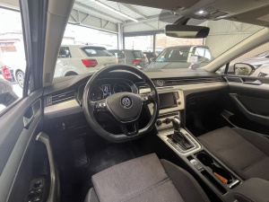 Volkswagen Passat 1.4 Tsi 150ch Dsg7 Confortline Passat 111 586km