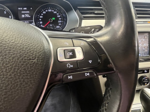 Volkswagen Passat 1.4 Tsi 150ch Dsg7 Confortline Passat 111 586km