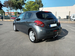 Peugeot 208 1.6 Blue Hdi 75 Ch Style 208 76 468km