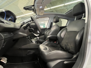 Peugeot 208 1.6 Hdi 92 Ch Feline 208 75 031km